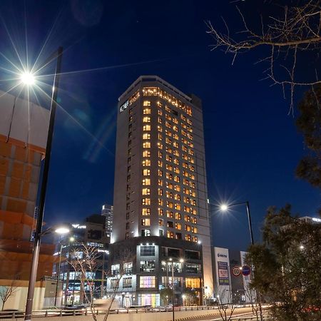 Urban-Est Hotel Goyang Exterior photo